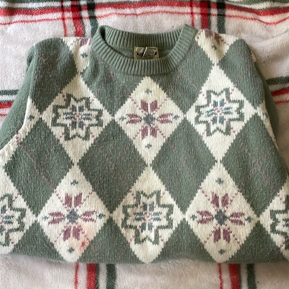 Sweater size S